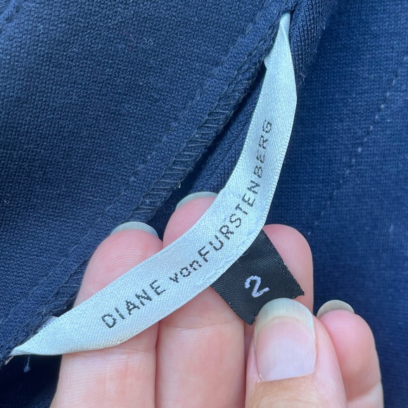 Diane Von Furstenberg dress size 2 - Picture 5 of 6